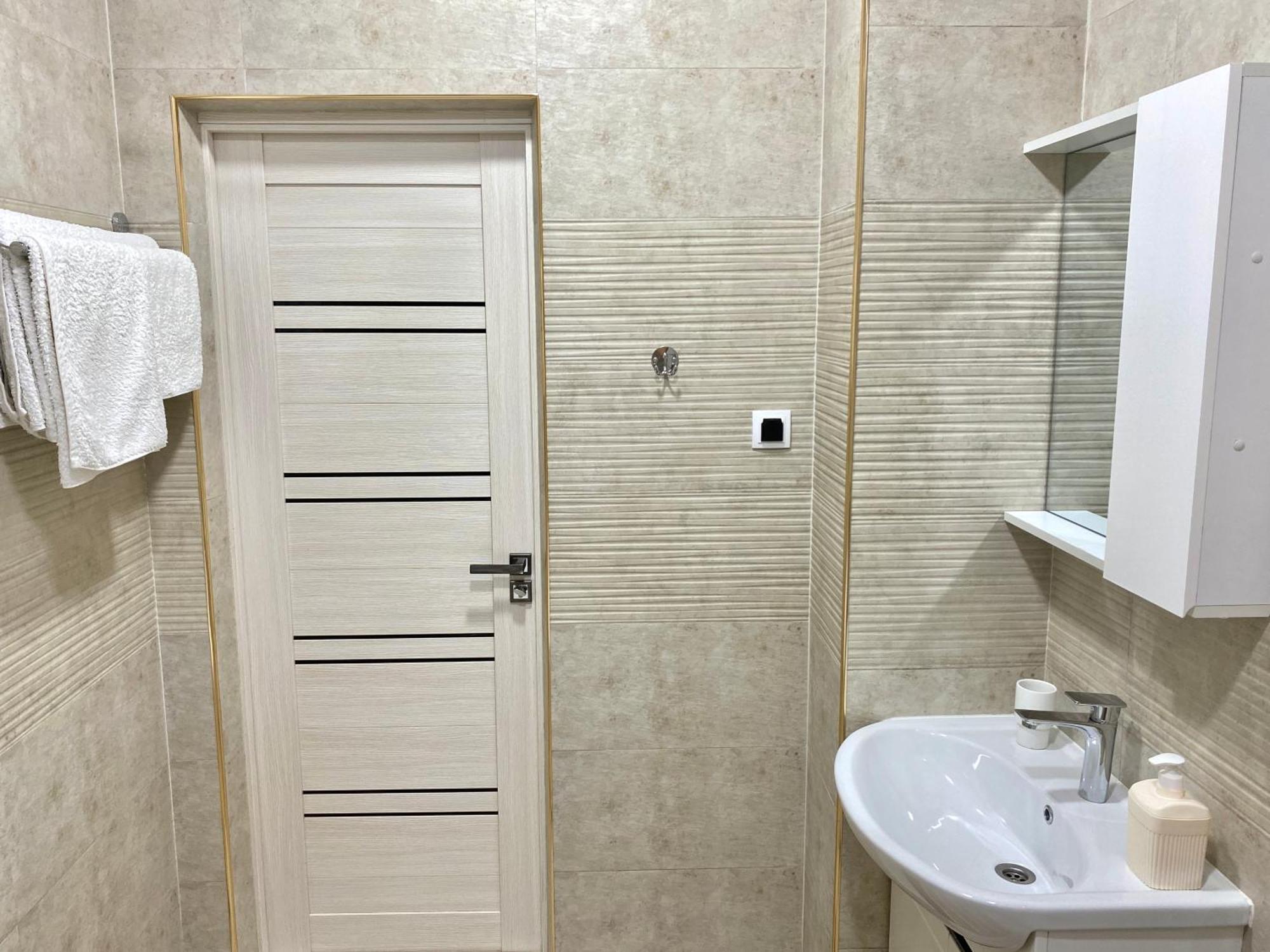 Spacious Apartment In New Building, Near The City Center And Airport Ташкент Экстерьер фото